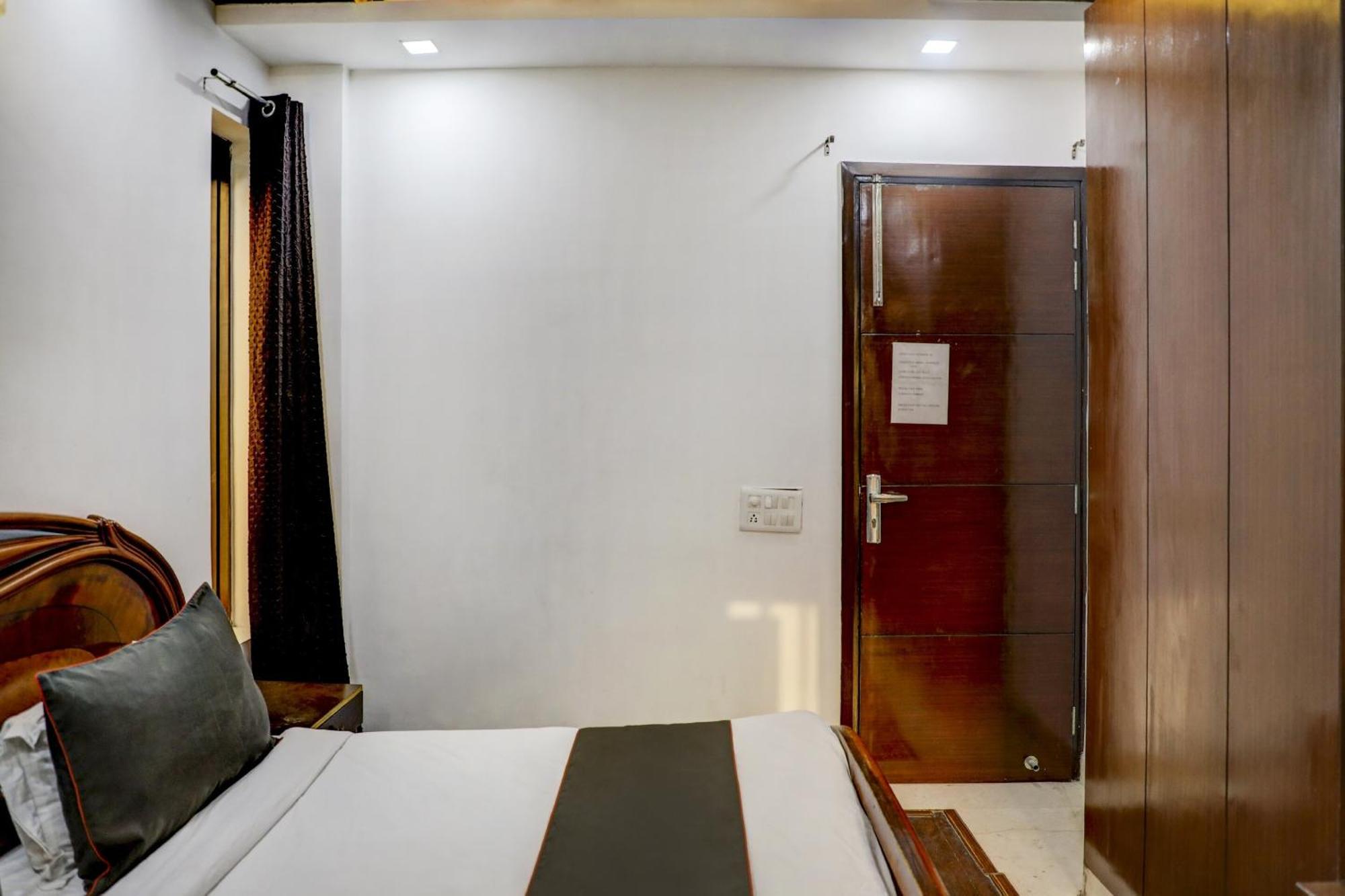 Collection O R S Villa Near Lotus Temple New Delhi Ngoại thất bức ảnh